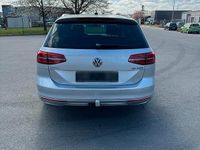 Gebraucht VW Passat Highline 120 PS (88 kW) 2015 Silber Kombi