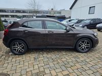 Gebraucht Mercedes GLA200 136 PS (100 kW) 2016 Braun SUV