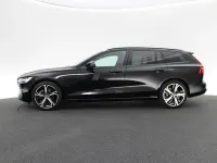 Gebraucht Volvo V60 Plus 197 PS (144 kW) 2023 Schwarz Kombi
