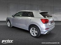 Gebraucht Audi Q2 S-Line 150 PS (110 kW) 2018 Met. florettsilber SUV