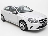 Gebraucht Mercedes A180 122 PS (89 kW) 2018 Polarsilber  metalliclack Kleinwagen