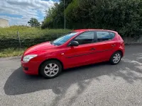 Gebraucht Hyundai i30 109 PS (80 kW) 2008 Rot Kleinwagen