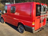 Gebraucht Ford Transit 101 PS (74 kW) 2002 Rot Van / Kleinbus