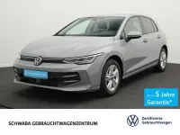 Gebraucht VW Golf VIII Life 116 PS (85 kW) 2025 Grau Limousine