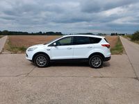 Gebraucht Ford Kuga Titanium 163 PS (119 kW) 2013 Weiß SUV