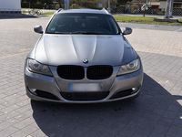 Gebraucht BMW 325 Performance 330 PS (242 kW) 2010 Silber Kombi