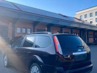 Gebraucht Ford Focus Titanium 125 PS (91 kW) 2009 Braun Kombi