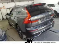 Gebraucht Volvo XC60 R-Design 197 PS (144 kW) 2022 Pine grey / metallic SUV