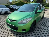 Usata Mazda 2 Independence 75 CV (55 kW) 2009 Verde Utilitaria