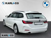 Gebraucht BMW 320e Shadowline 204 PS (150 kW) 2023 Weiss Kombi