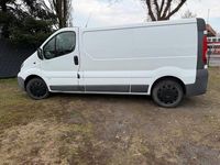 Gebraucht Opel Vivaro 114 PS (83 kW) 2015 Weiß Van / Kleinbus