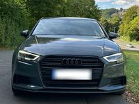 Gebraucht Audi A3 Sport 116 PS (85 kW) 2018 Grau Limousine