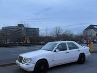 Gebraucht Mercedes E320 Sportline 220 PS (161 kW) 1995 Weiß Limousine