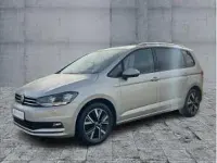 Gebraucht VW Touran 150 PS (110 kW) 2024 Silber (ivory silver metallic) Van / Kleinbus