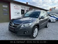 Gebraucht VW Tiguan Team 140 PS (102 kW) 2011 Grau SUV