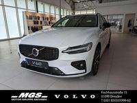 Gebraucht Volvo V60 Plus 197 PS (144 kW) 2024 Crystal white pearl / metallic Kombi