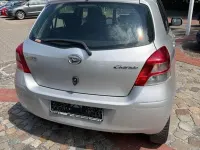Gebraucht Daihatsu Charade 99 PS (72 kW) 2012 Silber Limousine