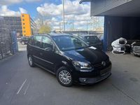 Gebraucht VW Touran Trendline 105 PS (77 kW) 2012 Schwarz Van / Kleinbus
