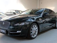 Gebraucht Jaguar XJ Premium Luxury 300 PS (220 kW) 2016 British racing green Limousine