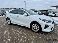 Gebraucht Kia Ceed Spirit 140 PS (102 kW) 2018 Weiß Kleinwagen