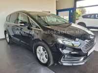 Gebraucht Ford S-MAX Titanium 190 PS (139 kW) 2023 Schwarz Van / Kleinbus