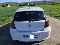 Gebraucht BMW 120 177 PS (130 kW) 2011 Weiß Kleinwagen