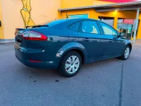Gebraucht Ford Mondeo 140 PS (102 kW) 2012 Grau Limousine