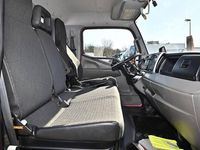 Gebraucht Mitsubishi Canter 175 PS (128 kW) 2021 Violett / magenta Van