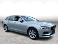 Gebraucht Volvo V90 Momentum 190 PS (139 kW) 2018 477 electric silver metallic / Kombi