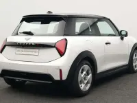 Gebraucht Mini Cooper S Classic 204 PS (150 kW) 2025 Weiß Kleinwagen