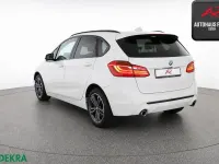 Gebraucht BMW 220 Active Tourer Performance 178 PS (130 kW) 2021 Alpinweiss Van / Kleinbus
