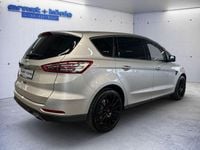 Używany Ford S-MAX Titanium 190 KM (139 kW) 2018 Srebrny Minivan