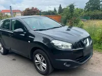 Gebraucht Nissan Qashqai 131 PS (96 kW) 2013 Schwarz SUV