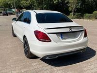 Gebraucht Mercedes C200 Avantgarde 184 PS (135 kW) 2016 Weiß Limousine