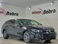 Gebraucht VW Passat Elegance 150 PS (110 kW) 2024 Mythos black Kombi