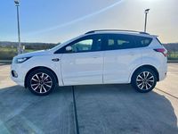 Gebraucht Ford Kuga ST-Line 175 PS (128 kW) 2018 Weiß SUV