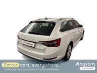 Gebraucht Skoda Superb Style 156 PS (114 kW) 2022 Moonweiss metallic Kombi