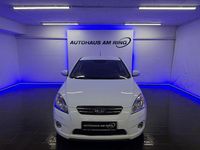 Gebraucht Kia Ceed Spirit 126 PS (92 kW) 2010 Weiß Kleinwagen