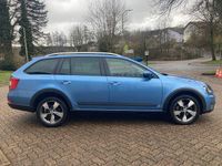 Gebraucht Skoda Octavia 184 PS (135 kW) 2016 Blau Kleinwagen
