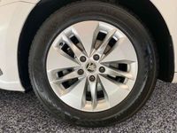 Gebraucht Skoda Octavia Ambition 150 PS (110 kW) 2022 Candyweiss Kombi