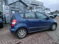 Gebraucht Mercedes A180 109 PS (80 kW) 2009 Blau Kleinwagen