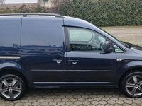 Usata VW Caddy 102 CV (75 kW) 2017 Blu Monovolume