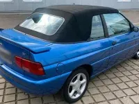 Gebraucht Ford Escort Cabriolet 118 PS (86 kW) 1996 Blau Cabrio