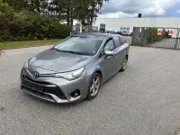Gebraucht Toyota Avensis Comfort 143 PS (105 kW) 2016 Grau Kombi