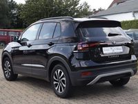 Gebraucht VW T-Cross Active 110 PS (80 kW) 2021 Deep black perleffekt SUV