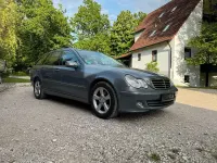 Second-hand Mercedes C220 150 CP (110 kW) 2004 Albastru Break