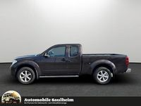 Gebraucht Nissan Navara SE 190 PS (139 kW) 2013 Violett Pickup