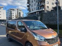 Gebraucht Renault Trafic 95 PS (69 kW) 2016 Braun Van / Kleinbus