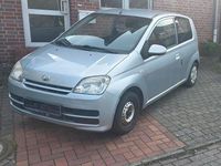 Gebraucht Daihatsu Cuore 58 PS (42 kW) 2006 Silber Kleinwagen