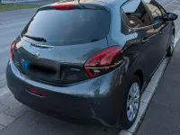 Gebraucht Peugeot 208 Active 82 PS (60 kW) 2017 Grau Kleinwagen
